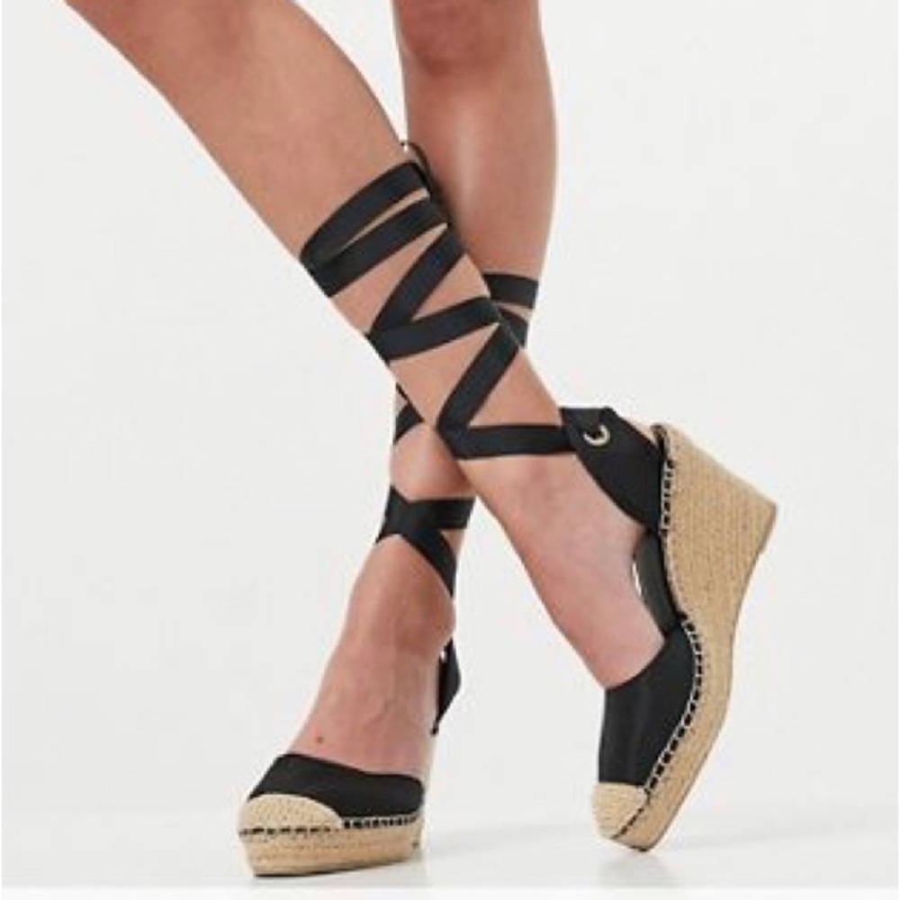 Black cork wedges!